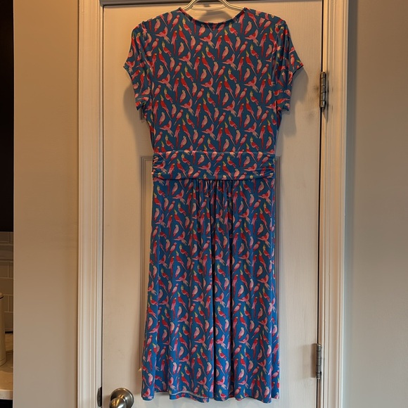 Boden parrot print easy wear dress - Picture 4 of 6